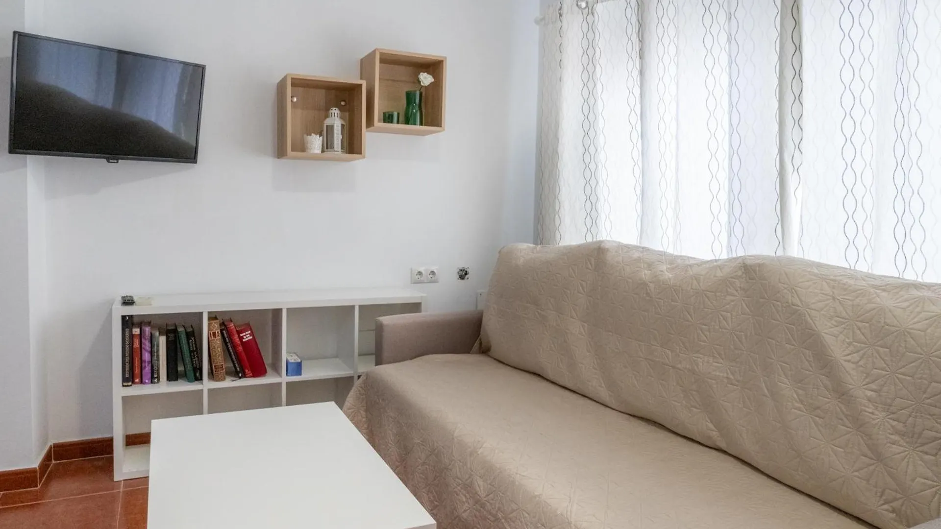 Daire Acogedor Apartamento En Malaga Playa